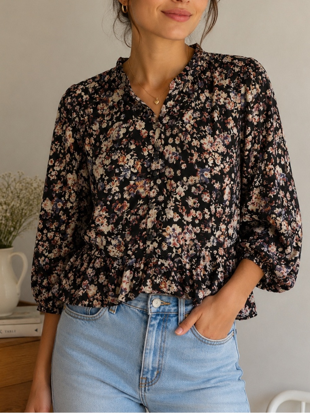 Collective Concepts Black Floral Puff-Sleeve Blouse size Small